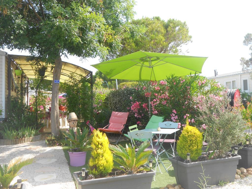 Camping Officiel Siblu Le Lac Des Reves Lattes Luaran gambar