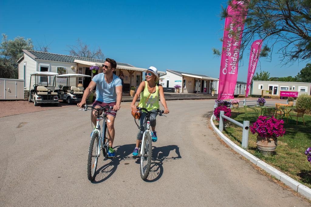 Camping Officiel Siblu Le Lac Des Reves Lattes Luaran gambar